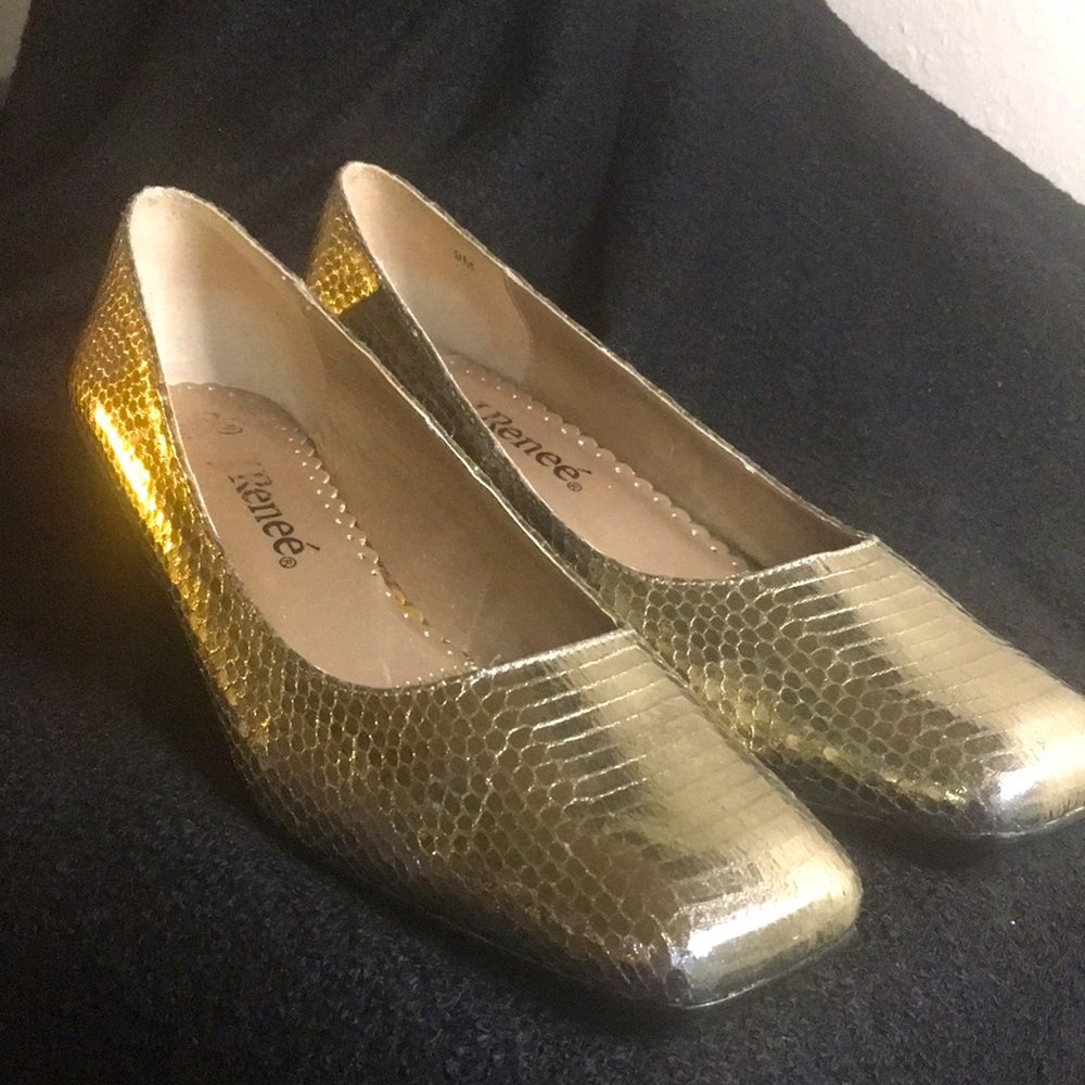 J.Renee Malika Gold Snake Print Low Heel Pump